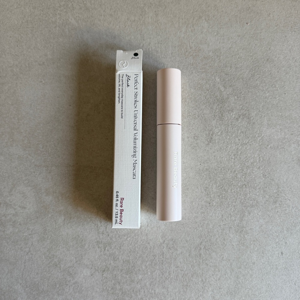 Rare Beauty Perfect Strokes Universal Volumizing Mascara Black